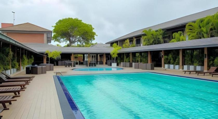 Full Moon Garden Hotel Negombo Eksteriør billede